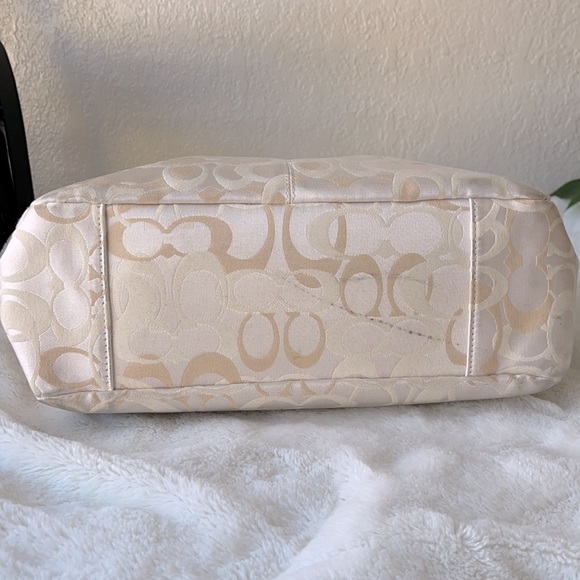 Coach handbag or shoulder bag - Picture 4 of 11